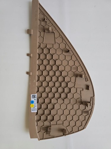 VW TOUAREG III ZAŚLEPKA KONSOLI LEWA OSŁONA 761858247A BEŻOWA