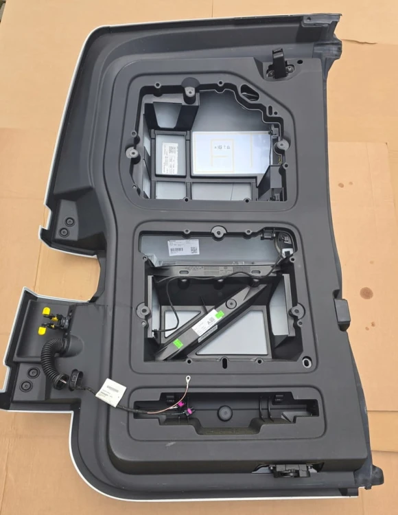 VW ID BUZZ CARGO PRAWE TYLNE DRZWI BIAŁE LB9A 1T5827092F