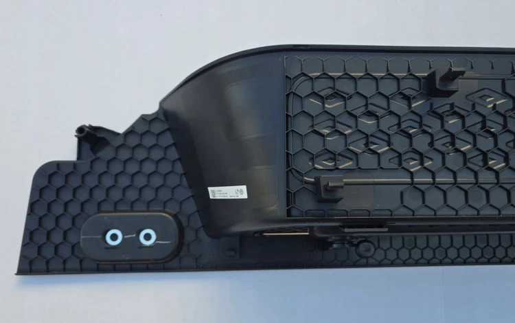 VW ID BUZZ CARGO NAKŁADKA PROGU STOPIEŃ 1T5863736B DRZWI PRZESUWNYCH