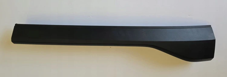 VW ID BUZZ CARGO LISTWA TYLNYCH DRZWI PRAWA 1T5853080A CZARNA
