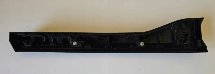 VW ID BUZZ CARGO LISTWA TYLNYCH DRZWI PRAWA 1T5853080A CZARNA