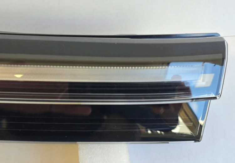 Listwa LED grill DRL lewa przód VW Tayron 57L941653B oryginał