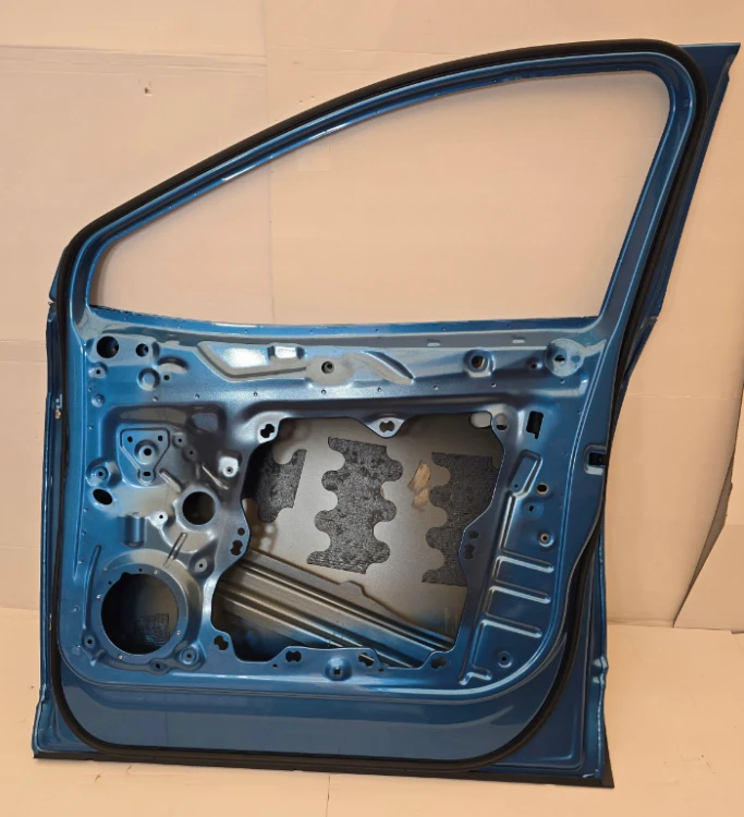 Drzwi prawe przednie VW ID.4 niebieski Costa Azul LW5M 11A831312 oryginał