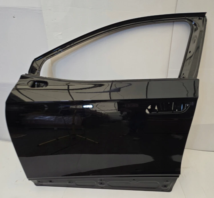 Drzwi lewe przednie VW ID.4 czarny perłowy Deep Black LC9X 11A831311 oryginał