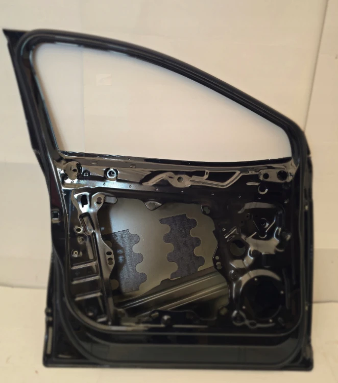 Drzwi lewe przednie VW ID.4 czarny perłowy Deep Black LC9X 11A831311 oryginał