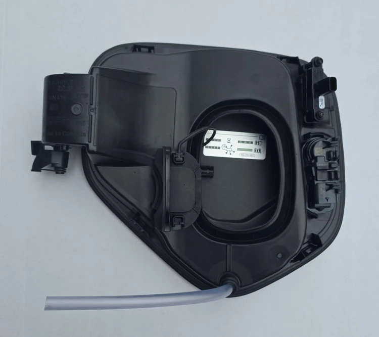 VW ID BUZZ WLEW GNIAZDO ŁADOWANIA KLAPKA LB9A KOMPLET 1T3809857E
