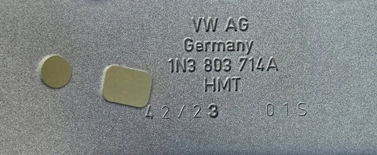 ID BUZZ CARGO WSPORNIK LAMPY REFLEKTOR PRAWY PRZEDNIE BIAŁE LB9A 1N3803714A