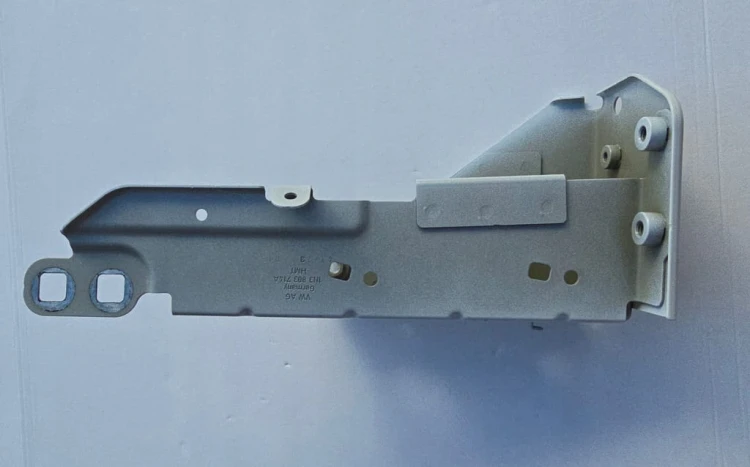 ID BUZZ CARGO WSPORNIK LAMPY REFLEKTOR PRAWY PRZEDNIE BIAŁE LB9A 1N3803714A