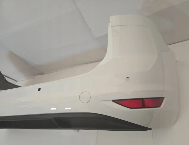 ZDERZAK VW TOURAN ZDERZAK 4PDC LC9A TYŁ TYLNY 5TA807421AB