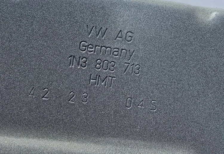ID BUZZ CARGO WSPORNIK LAMPY REFLEKTORA LEWE PRZEDNIE BIAŁE LB9A 1N3803713