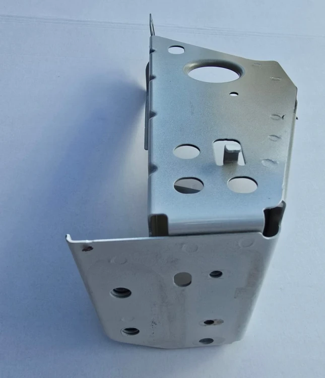ID BUZZ CARGO WSPORNIK LAMPY REFLEKTORA LEWE PRZEDNIE BIAŁE LB9A 1N3803713