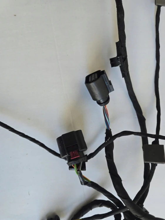 VW T.7 MULTIVAN WIĄZKA INSTALACJA 6 PDC ZDERZAKA TYLNI TYŁ 7T0971104N