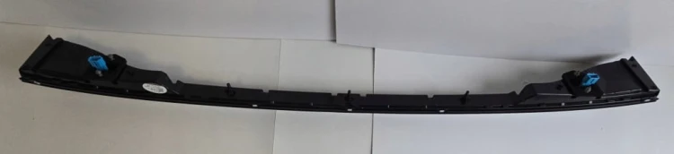 VW ID. BUZZ GTX LAMPA LISTWA BLENDA TYŁ W KLAPĘ BAGAŻNIKA 1T3945307E