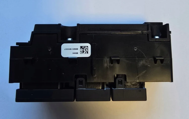 VW TOUAREG CR7 III PRZEŁĄCZNIK ŚWIATEŁ 761941633
