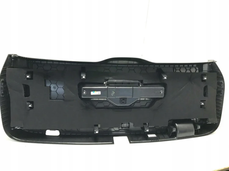VW TOUAREG 3 III TAPICERKA KLAPY BAGAŻNIKA 760867601C