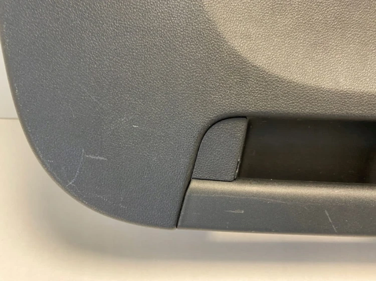 VW TOUAREG 3 III TAPICERKA KLAPY BAGAŻNIKA 760867601C