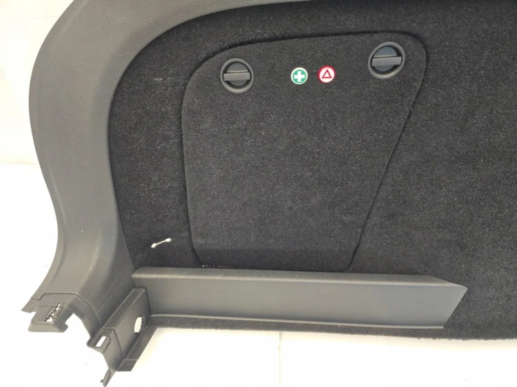 TAPICERKA BOCZEK BAGAŻNIKA LEWY TYŁ VW GOLF VI KOMBI 1K9867427