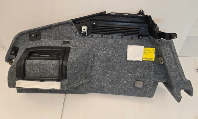 VW ARTEON COUPE PRAWY BOCZEK TAPICERKA BAGAŻNIKA 3G8867428A