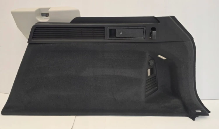 VW TOUAREG III PRAWY BOCZEK TAPICERKA BAGAŻNIKA 760867038C SZARY PLASTIC