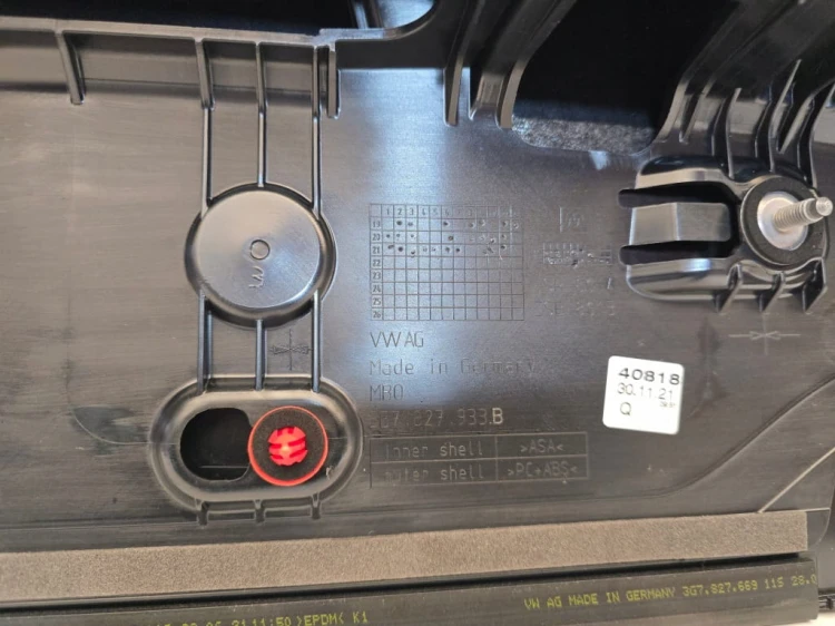 SPOJLER LOTKA TYŁ TYLNA KLAPY BAGAŻNIKA VW ARTEON 3H 3G7827933B LC9X