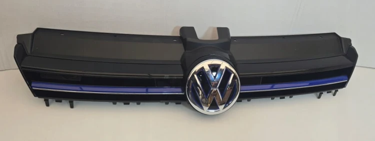 GRILL ATRAPA CHŁODNICY GNIAZDO ŁADOWANIA VW GOLF 7 VII GTE LIFT 5GE853653D