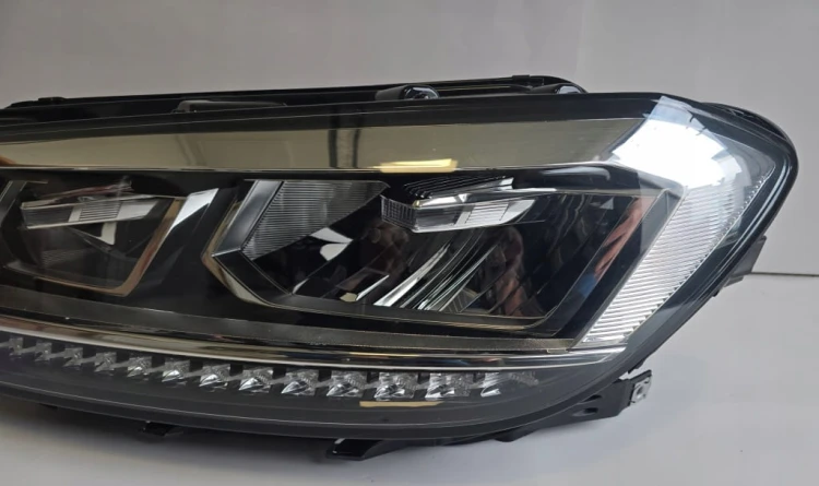 VW TOURAN LAMPA LEWA PRZÓD FULL LED 5TC941035C UK ANGLIK
