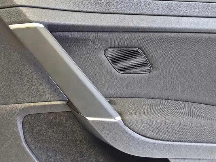 TAPICERKA BOCZEK DRZWI PRAWY TYŁ COMFORTLINE VW GOLF VII 7 5G6867212FT