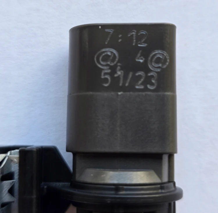 VW SKODA AUDI SEAT CZUJNIK TEMPERATURY ZEWNĘTRZNEJ 8Z0820535B