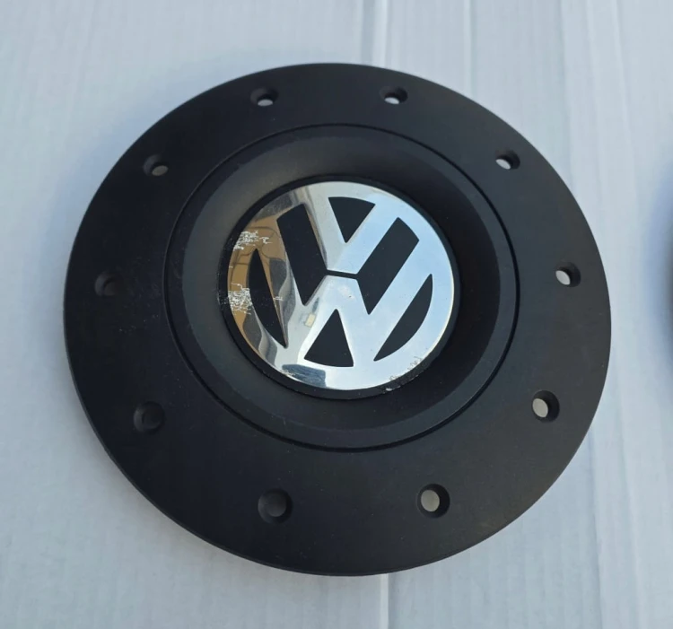 Dekielek Volkswagen OE 207 mm 7H0601151C