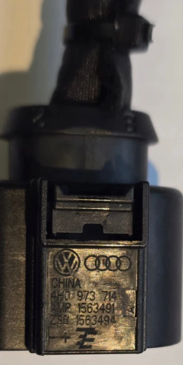 VW PASSAT B8 LIFT GTE WŁĄCZNIK WIĄZKA ŁADOWANIA ELEKTRYCZNEGO 3G0915211