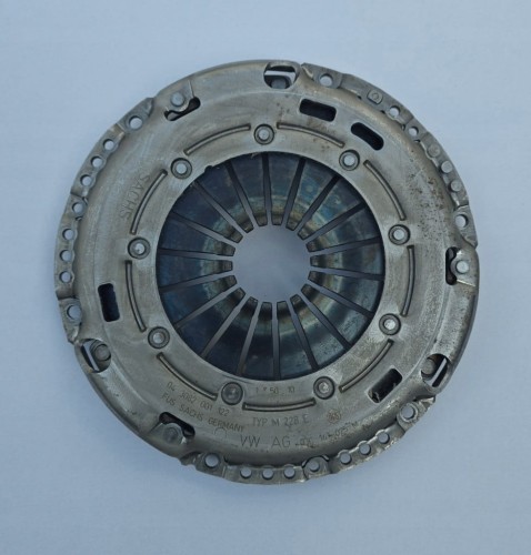 Volkswagen OE DOCISK SPRZĘGŁA 03C141025M SACHS
