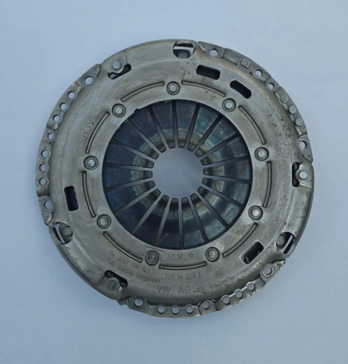 Volkswagen OE DOCISK SPRZĘGŁA 03C141025M SACHS
