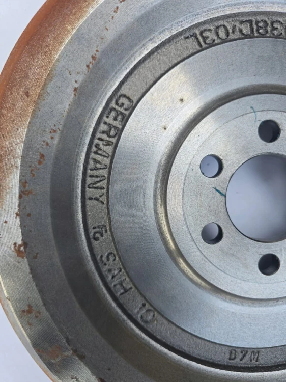 Volkswagen OEM ORYGINAŁ KOŁO ZAMACHOWE 038D 03L D7M