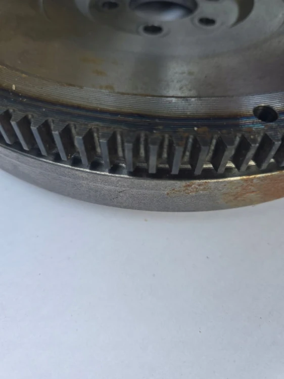 Volkswagen OEM ORYGINAŁ KOŁO ZAMACHOWE 038D 03L D7M