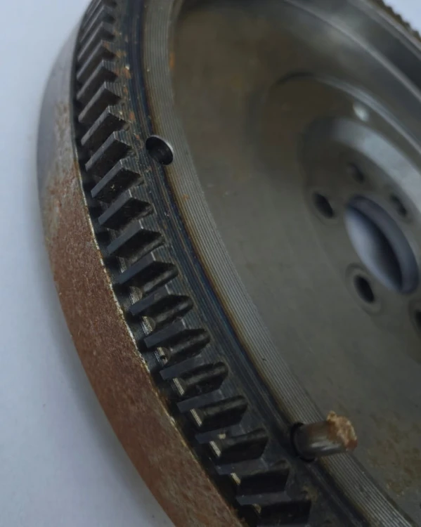 Volkswagen OEM ORYGINAŁ KOŁO ZAMACHOWE 038D 03L D7M