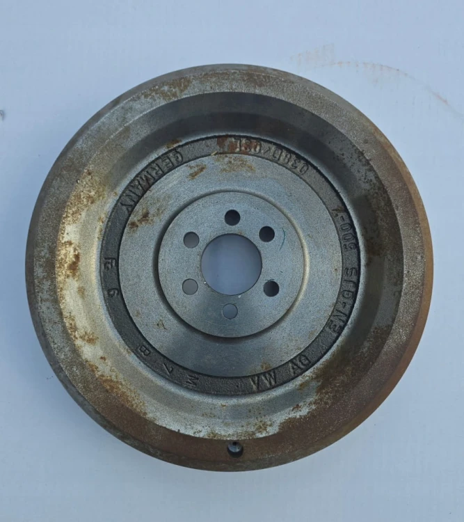 Volkswagen OEM ORYGINAŁ KOŁO ZAMACHOWE 038D 03L M7B