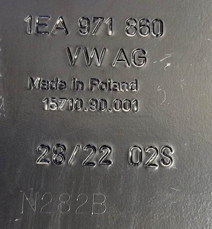 ID4 5 ID.4 UCHWYT PODSTAWA ŁADOWARKI AKUMULATORA