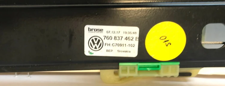 MECHANIZM SZYBY PRAWY PRZÓD TOUAREG III 18- 760837462B