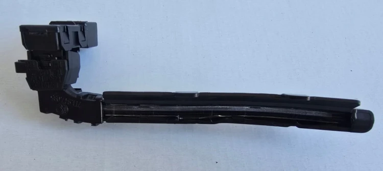 VW T7 MULTIVAN LISTWA LED KONSOLI DESKI ROZDIELCZEJ 7T1947096A 7T1947095