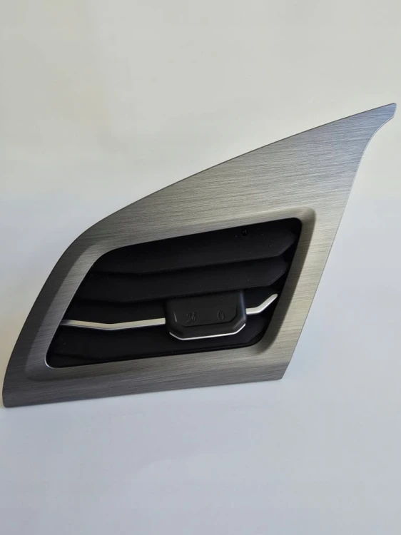KRATKA NAWIEWU LEWA KONSOLI DESKI VW TRANSPORTER MULTIVAN T7 7T1819203G YTB