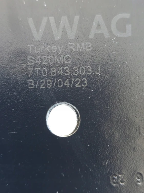 ROLKA LEWA WÓZEK DRZWI PRZESUWNYCH VW MULTIVAN T7 7T0843303J ORG