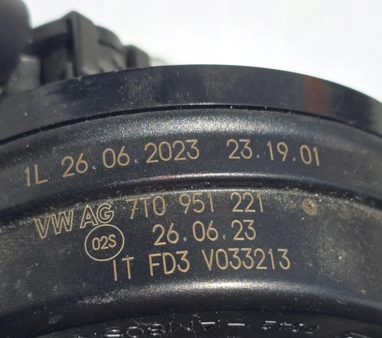 VW Multivan 7T0 T7 klakson sygnał dźwiękowy 7t0951221 5LA951107