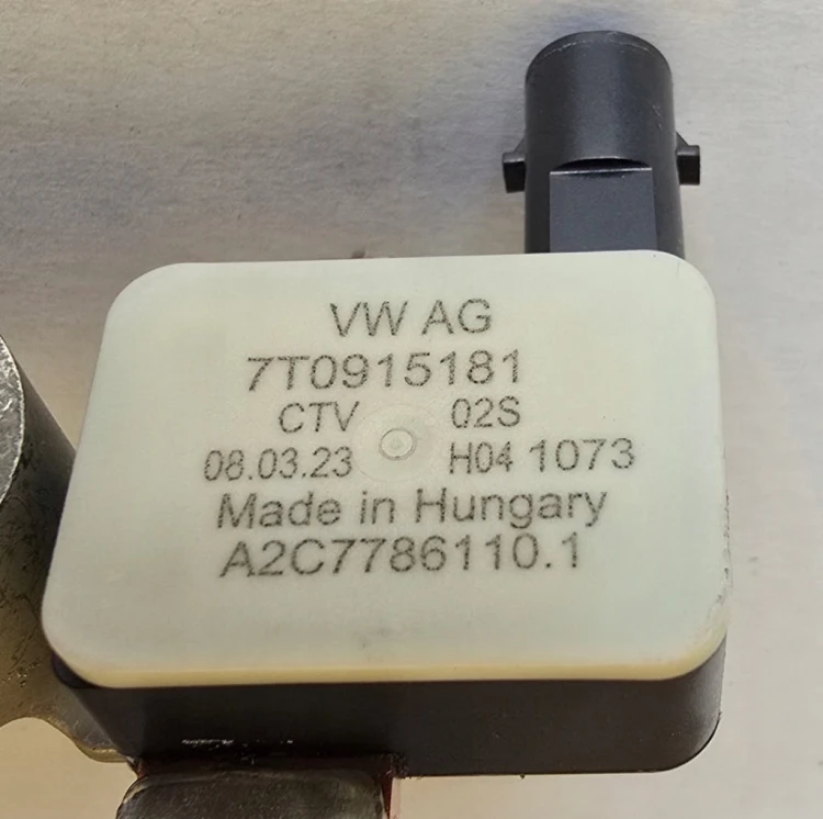 VW T7 KLEMA MINUS MODUŁ STEROWNIK KONTROLI AKUMULATORA 7T0915181