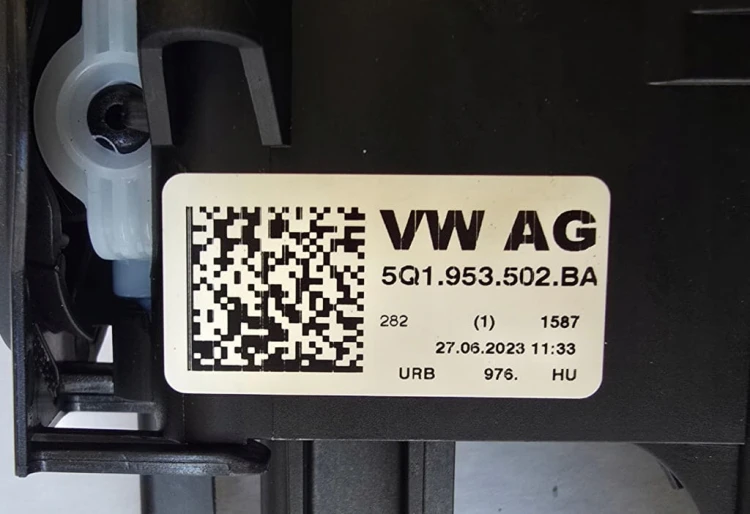 PRZEŁĄCZNIK ŚWIATEŁ WYCIERACZEK TAŚMA VOLKSWAGEN 5Q1953502BA