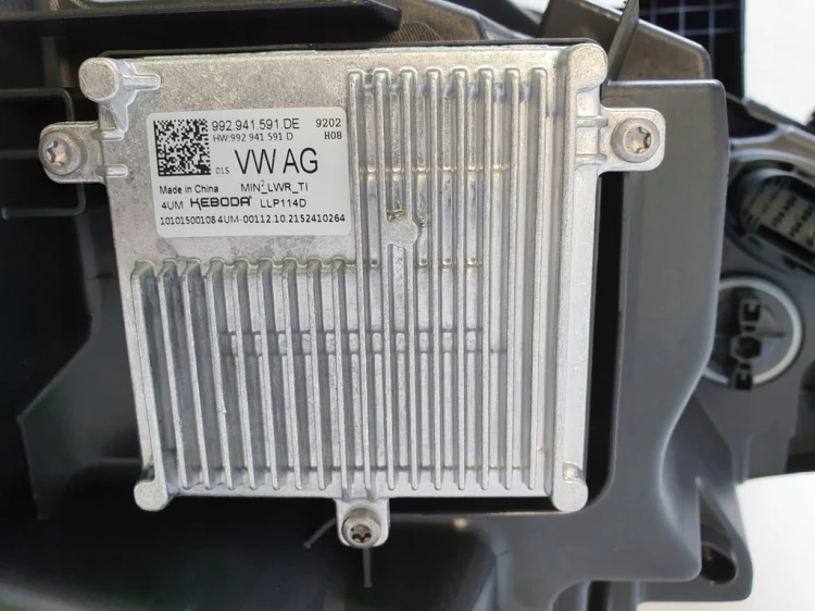 ID.4 LAMPA PRZÓD PRAWA LED 11B941006A