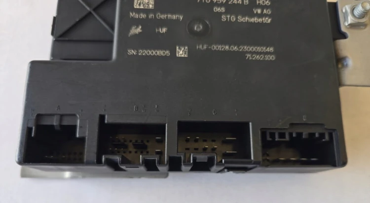 VW MULTIVAN TRANSPORTER T7 Sterownik drzwi przesuwnych OEM 7T0959244B