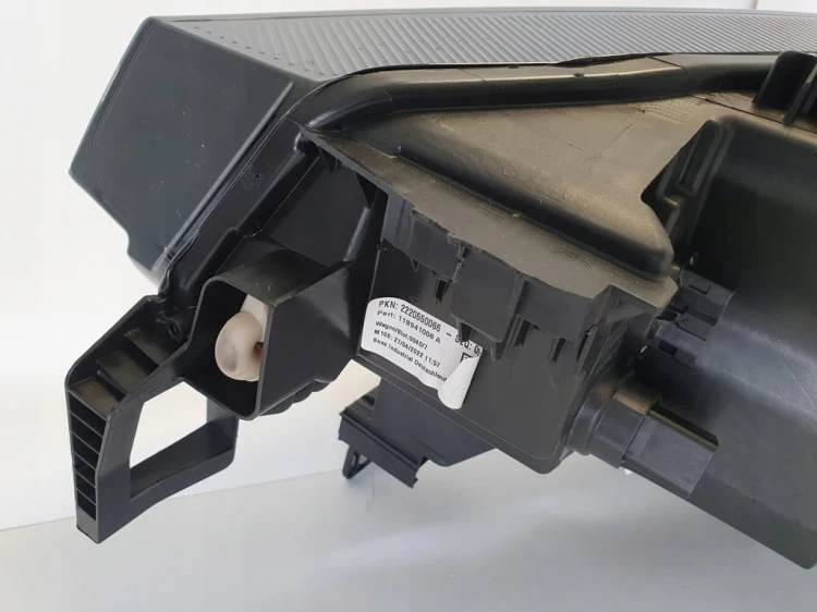 ID.4 LAMPA PRZÓD PRAWA LED 11B941006A