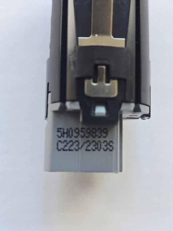 PRZYCISK START ENGINE STOP Volkswagen SKODA AUDI SEAT OE 5H0959839