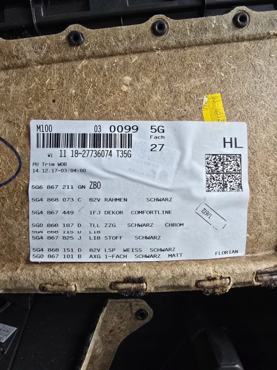 TAPICERKA BOCZEK DRZWI LEWY TYŁ COMFORTLINE VW GOLF VII 7 5G6867211GN
