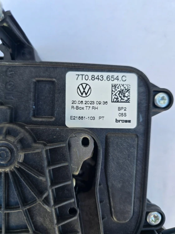 VW T7 MULTIVAN prawe drzwi przesuwne pilot zdalnego sterowania 7T0843654C